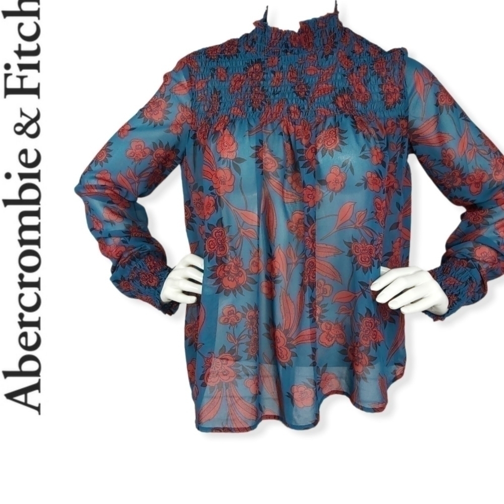 ABERCROMBIE & Fitch Floral Smocked Blouse